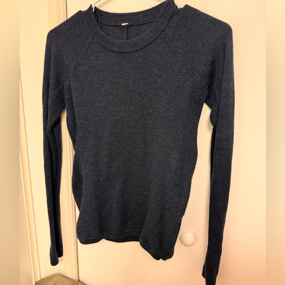 Lululemon Sweater Womens 4 Sit in Lotus Merino Wool Crew Pull Over
